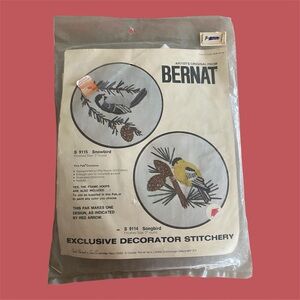 Artist's Original‎ Bernat Crewel Embroidery Kit Songbird & Snowbird w/frames NOS